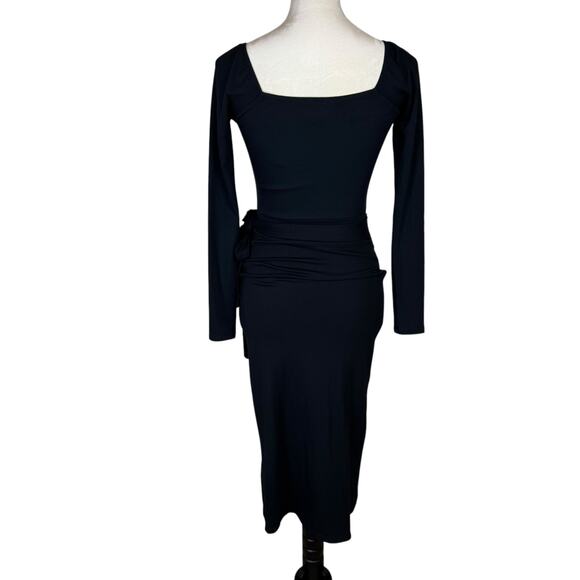 Lulu’s NWT Truly Timeless Black Long Sleeve Fitted Stretch Midi Wrap Dress - Picture 4 of 13